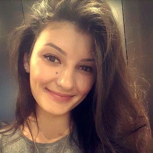 Meet your Posher, Majda